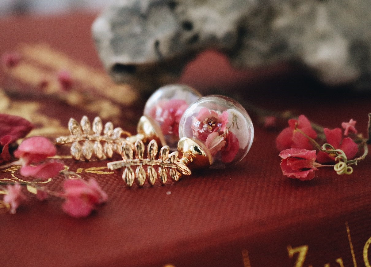 Gold Leaf Earring