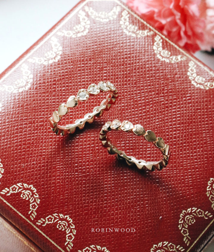 Limited Collection's " Flower Heart Signature Ring " Robinwood, Masterpieces