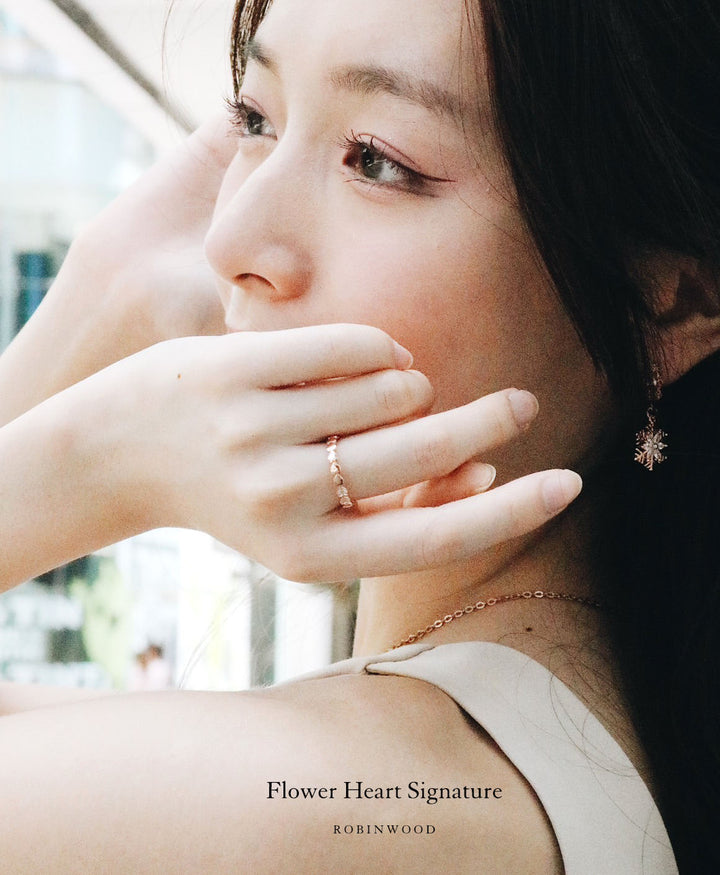 Limited Collection's " Flower Heart Signature Ring " Robinwood, Masterpieces