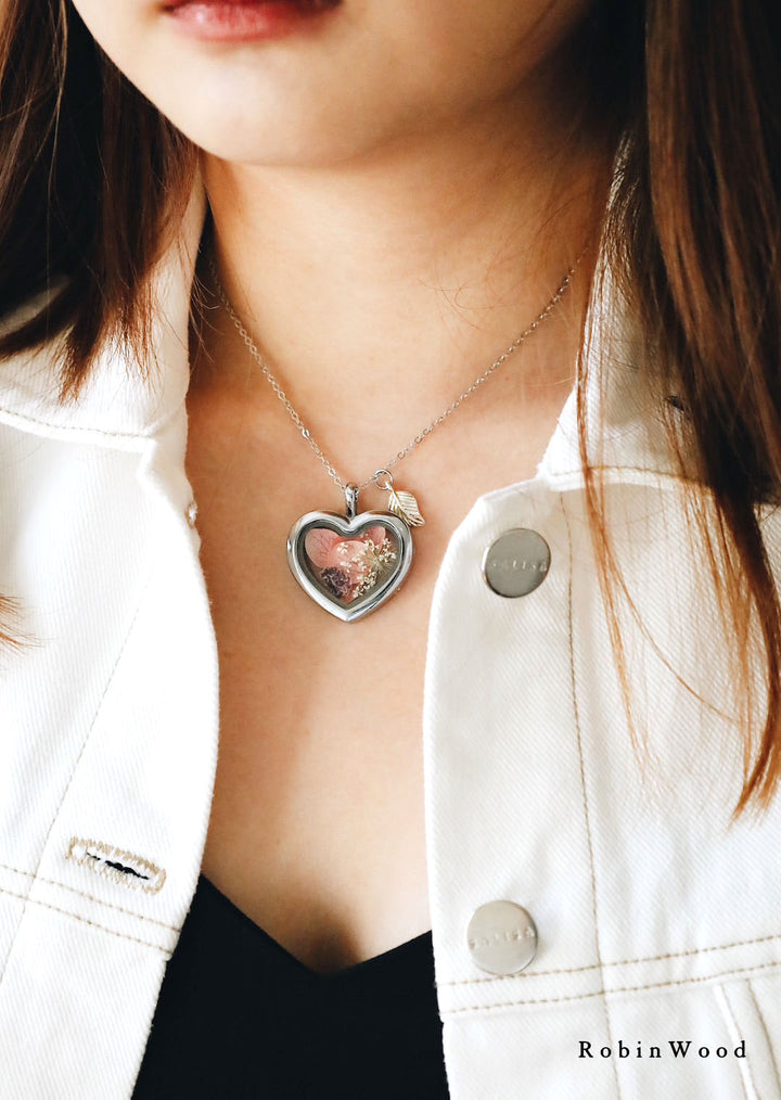 Limited Valentine Collection's " Heart Locket & Dream Flower Design ", Robinwood Masterpiece