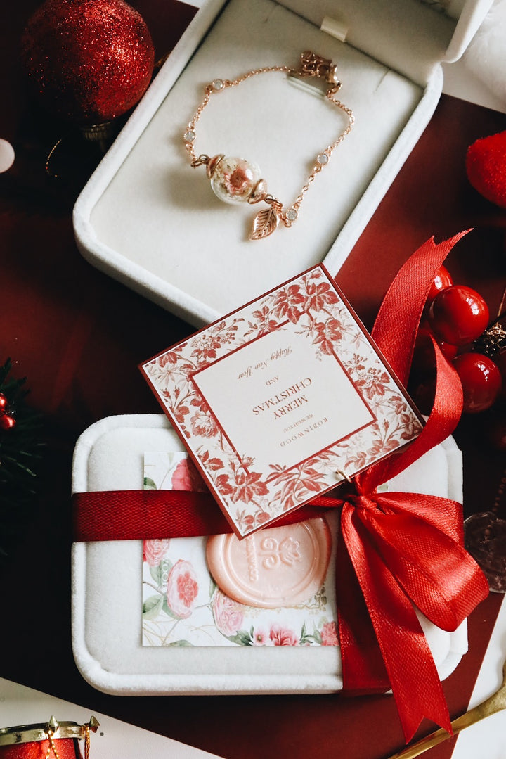 " XMAS CLASSIC BOX ", SPECIAL FLOWER BY ROBINWOOD LIMITED