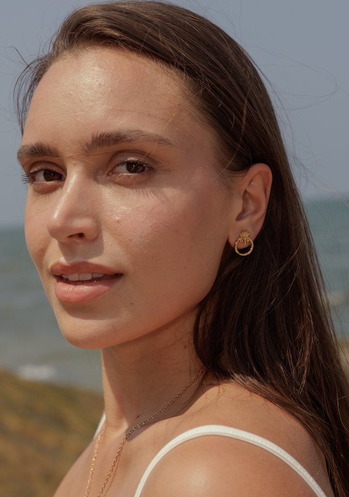 LIMITED COLLECTION'S " KING & QUEEN GOLD EARRINGS ", LUXURY DESIGN  BY ROBINWOOD