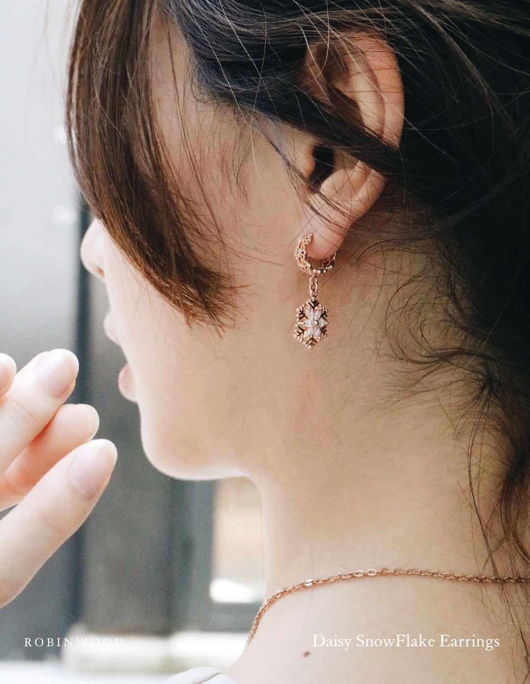 LIMITED COLLECTION'S " DAISY SNOWFLAKE ROSE GOLD EARRINGS , MASTERPIECES, ROBINWOOD