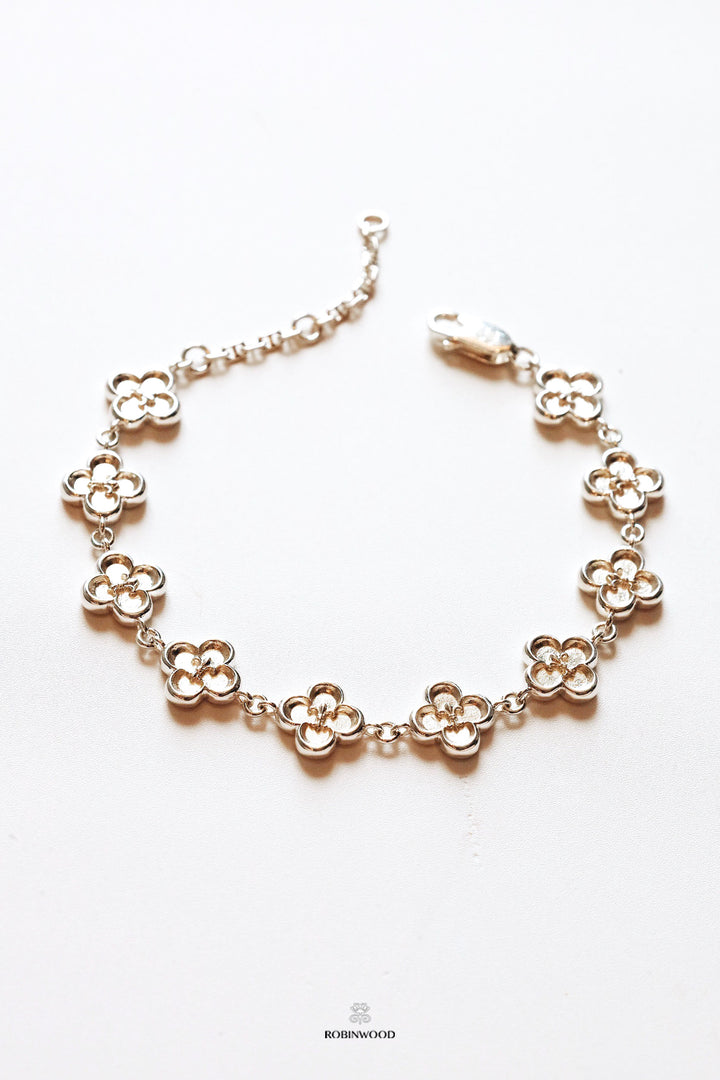 Limited Collection's " Fleur-De-Lis Clover Signature Bracelet, RobinWood