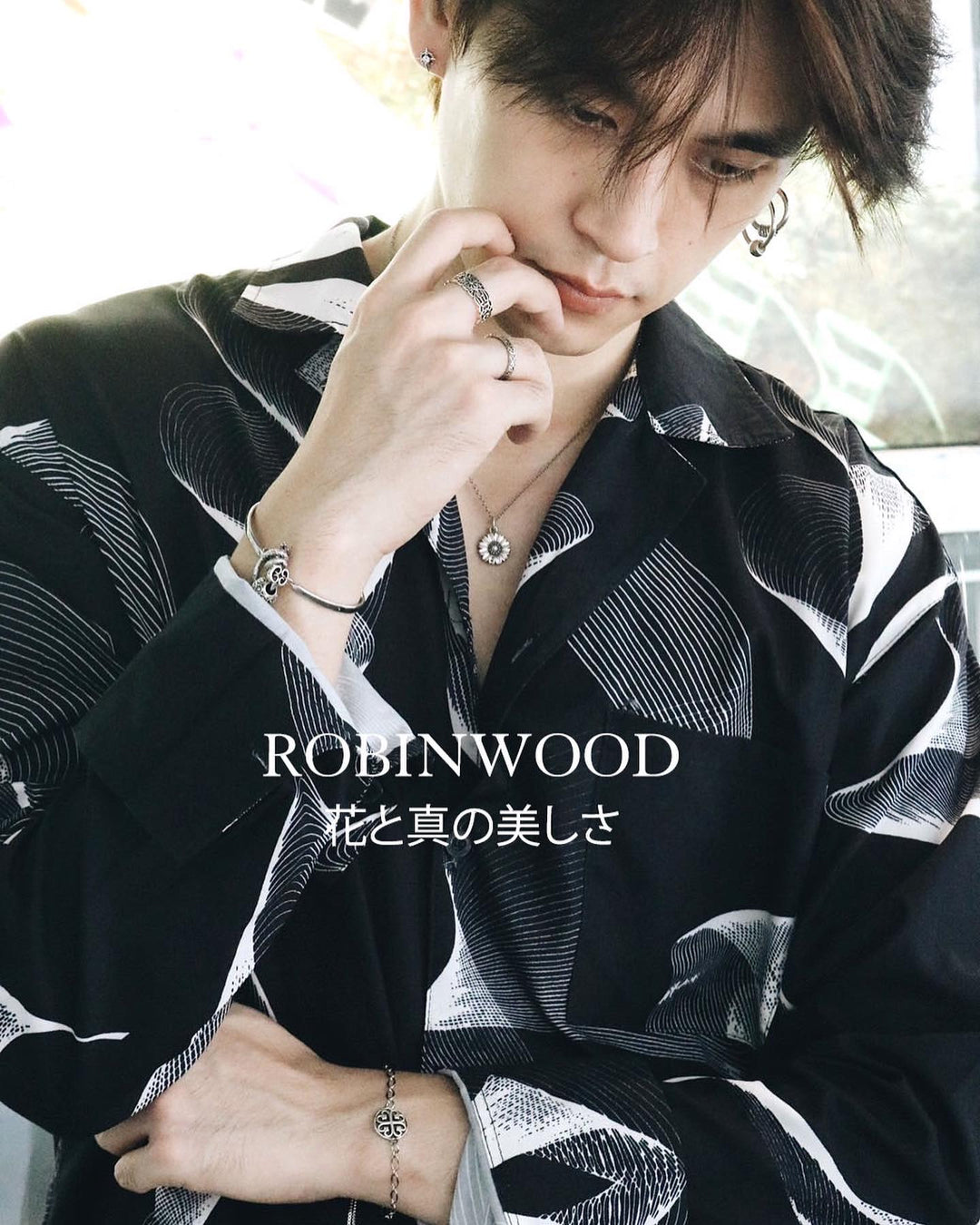 " Limited Couple Collection's " Japan Daisy Chrome Flower Necklace , Robinwood Men Series