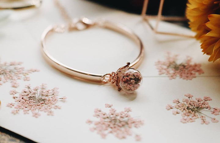 Crown design & Pink queen anne lace leaf cuff bracelet, Robinwood, dried flower, gift, flower gift, ของขวัญดอกไม้