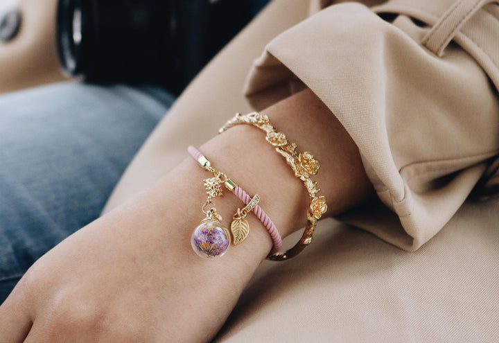 the new 16 K Gold Daisy art design handcraft ( Rare ) adjustable bracelet, Robinwood, ของขวัญที่ออกแบบเองได้, daisy flower