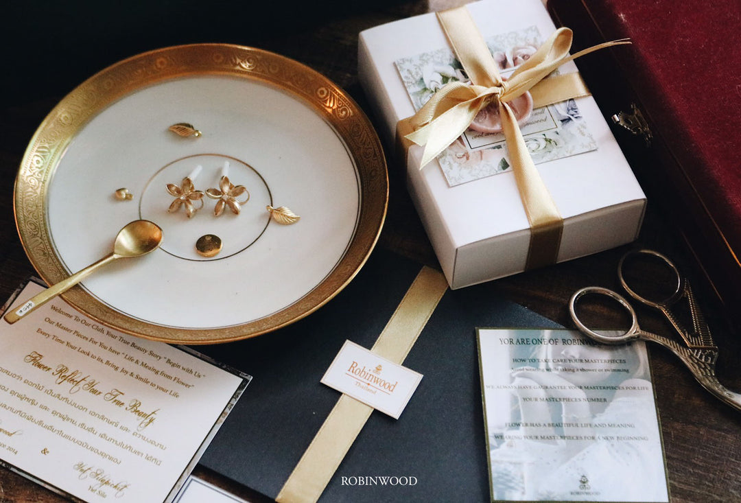 May Collection's " Spring Kimono Flower Design ", Gold Cuff Bracelet, Robinwood, Yut Sila, Masterpieces, Worldwide Shipping