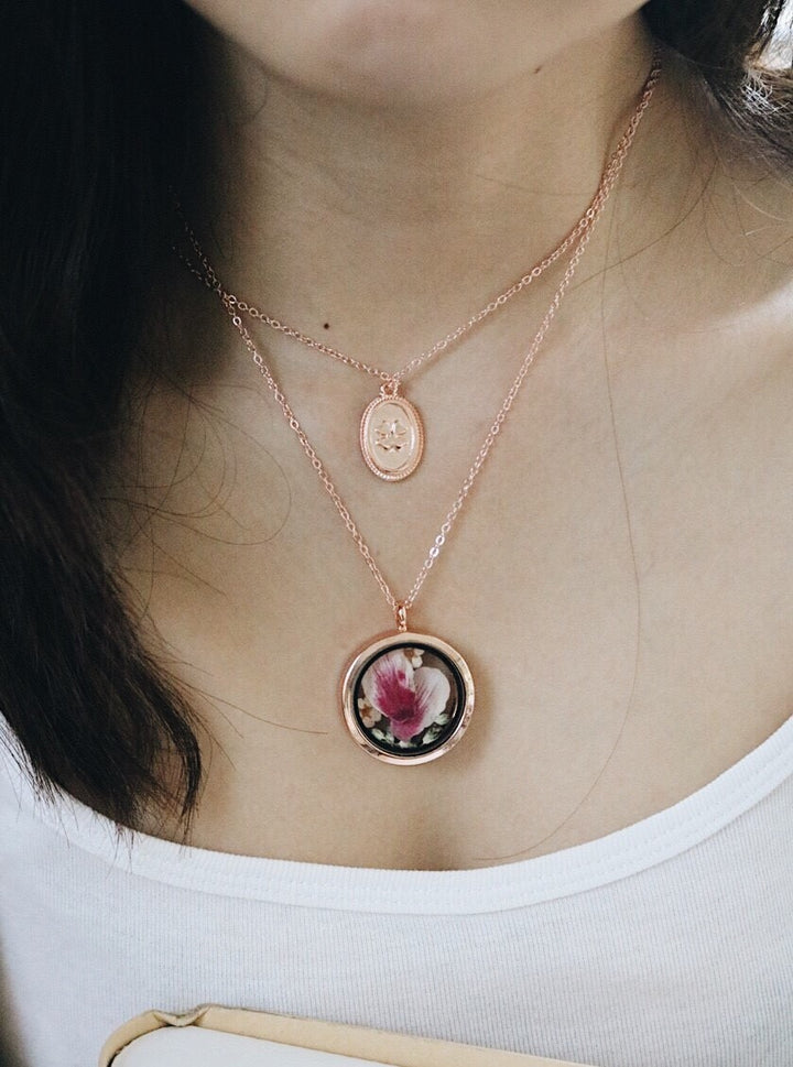 Necklace Set - The Story of Pure Alice In wonderland Design, Robinwood, gift for her, only one in the world