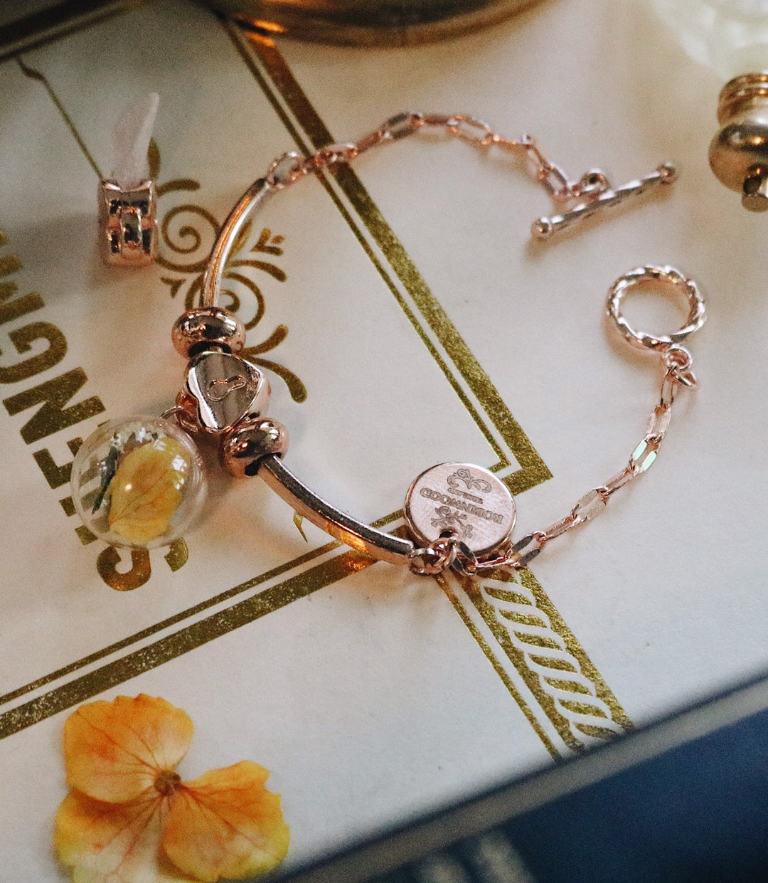 Special Craft April : 92.5 K Rosegold Cuff Heart Key design with Yellow lilac, Green Holly leaf, Robinwood, Master Piece art blending, Yut sila