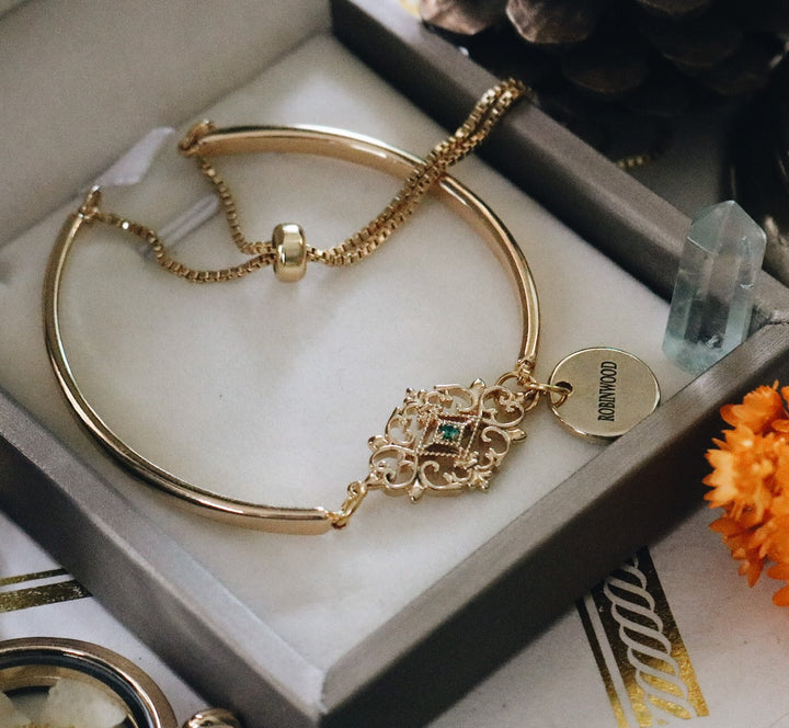 ( Rare ) 16K Gold Princess Design & Cuff Adjustable Bracelet, November 2016 Design Award, Masterpieces, Yut Sila