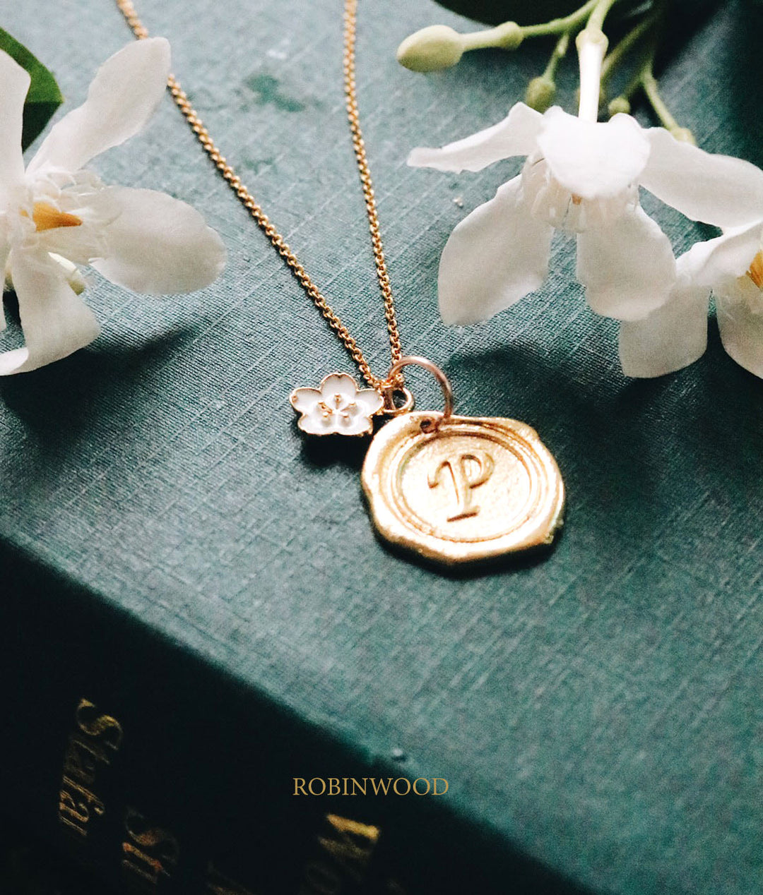 "Mother's Day" Collection Limited, White Jasmin Totem & Gold Seal Wax Name Tag, Robinwood
