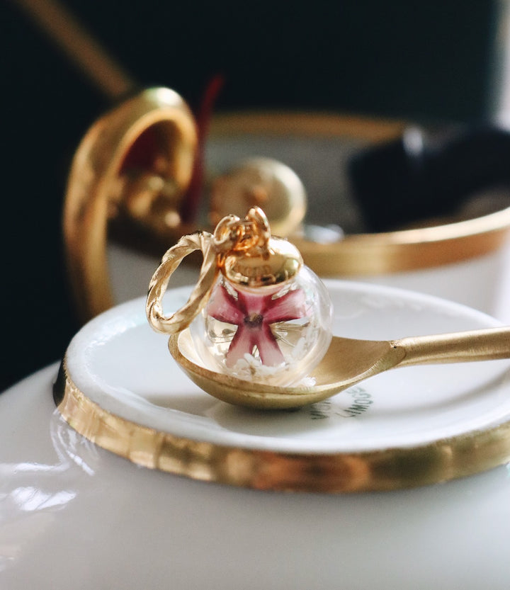 14K Gold Totem & Charm " Verbana Forest with the White Sky " Design, Masterpieces, Robinwoodth, Yut Sila, Flower Charm, Flower Totem