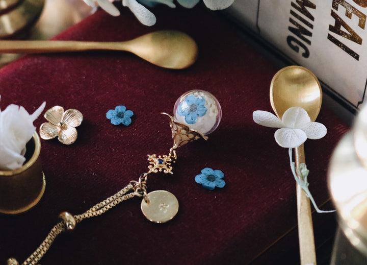 14K Gold Flower Leaf & Blue Heliotrope, Snow Flake Collection Snake chain design, Robinwood, Masterpieces, Yut sila