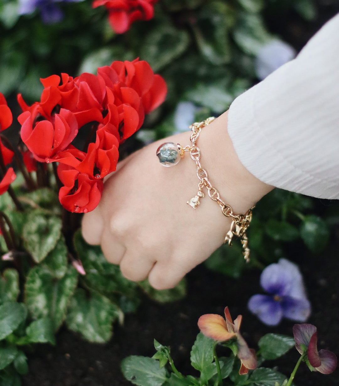 March 2020 Design award, 14 K Infinity Floral Gold Chain Design, Animal Totem Blending, TIme Totem Design, Adjustable bracelet, Robinwood,