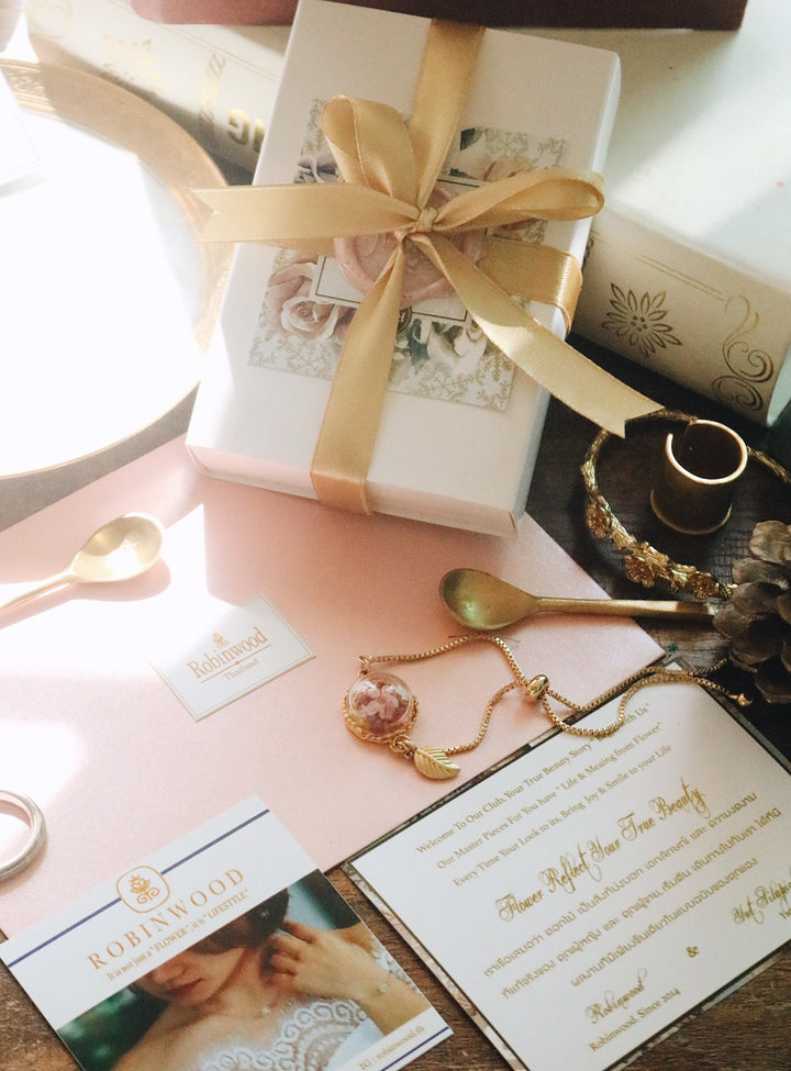 พิเศษพฤษภาคม "92.5 K เงินสเตอร์ลิง Elder White Elizabeth Flower Edition", การออกแบบสร้อยข้อมืองูเงิน, ผลงานชิ้นเอก, 88ชิ้น, yut sila