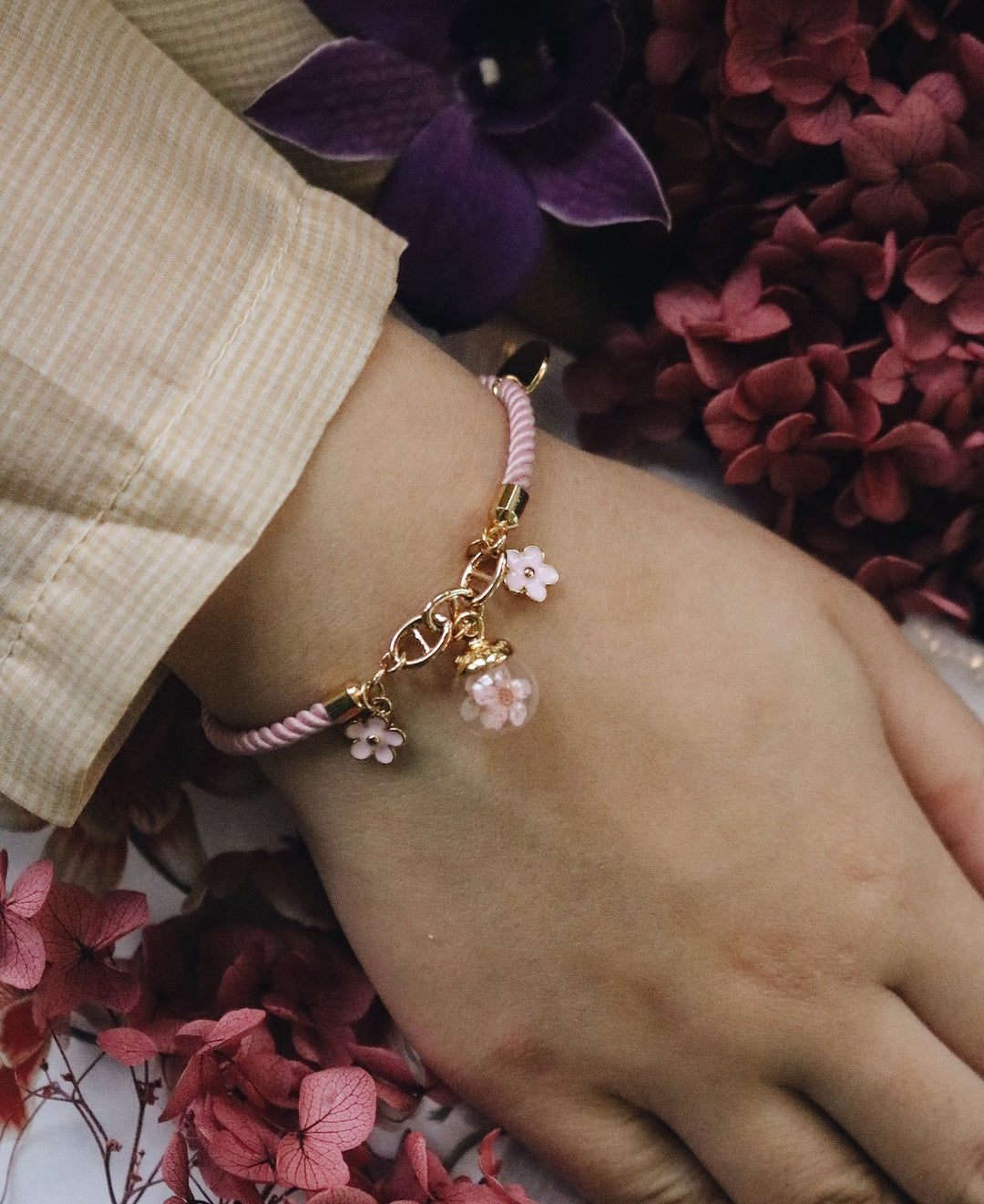 Fall In Love "May Collection's " & "Eternal Love heliotrope Pink Limited Series" สร้อยข้อมือหนังซาตินสีชมพู, robinwood, ผลงานชิ้นเอก, yut sila