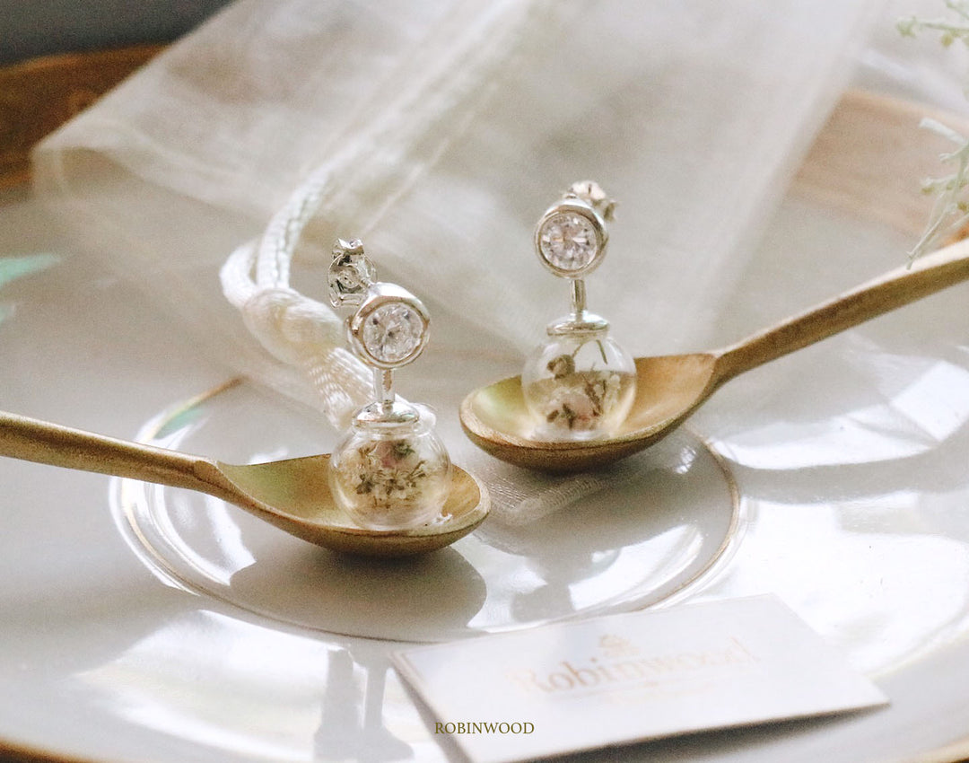 92.5 K เงินสเตอร์ลิงคลาสสิก adaline สไตล์ Swarovski Design & White Queen Anne Forest blending ต่างหู, robinwood, ดอกไม้ที่กำหนดเอง, ของขวัญสำหรับเธอ, ผลงานชิ้นเอก