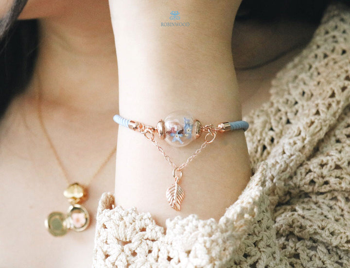 " Bubble Blue Satin " & " Pantone Flower with Love ", October Collection, Robinwood,
