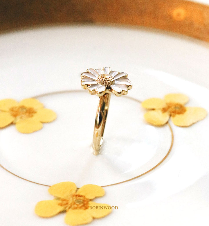 " Limited Collection's " & " Japan Daisy Ring ", Japanese Series,Adjustable Size, Robinwood, Promotion Series