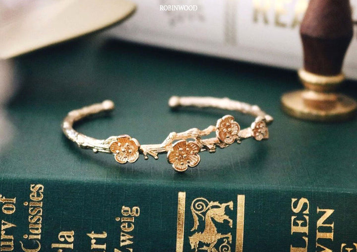 " Summer Lucky Box", Luxury Set, Price 2490 - 3290 Baht