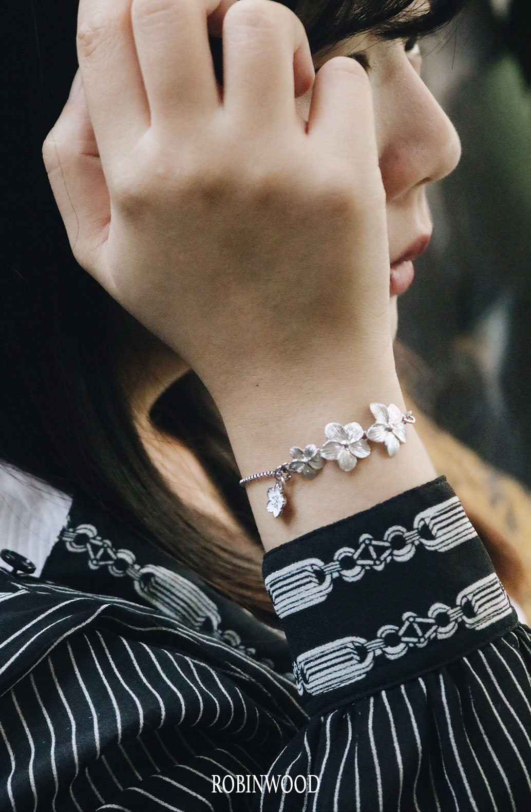 พิเศษพฤษภาคม "92.5 K เงินสเตอร์ลิง Elder White Elizabeth Flower Edition", การออกแบบสร้อยข้อมืองูเงิน, ผลงานชิ้นเอก, 88ชิ้น, yut sila