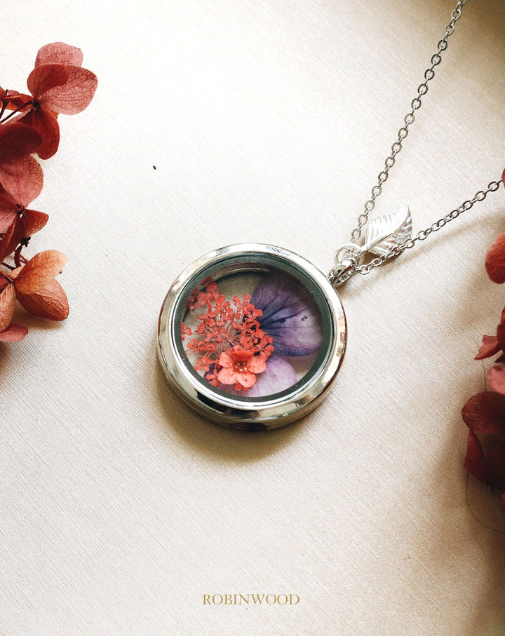 " September Collection's " , Magical Forest Design, 92.5 K Sterling silver, Robinwood