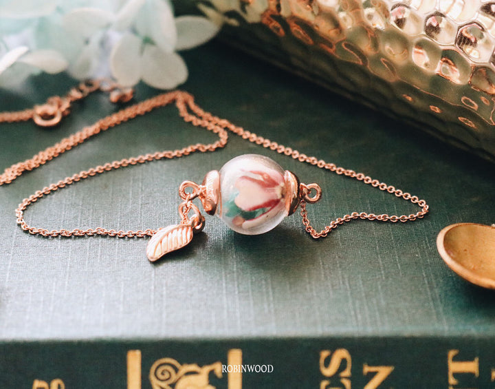 October Collection's " Solider Chain & Verbana Forest ", Robinwood