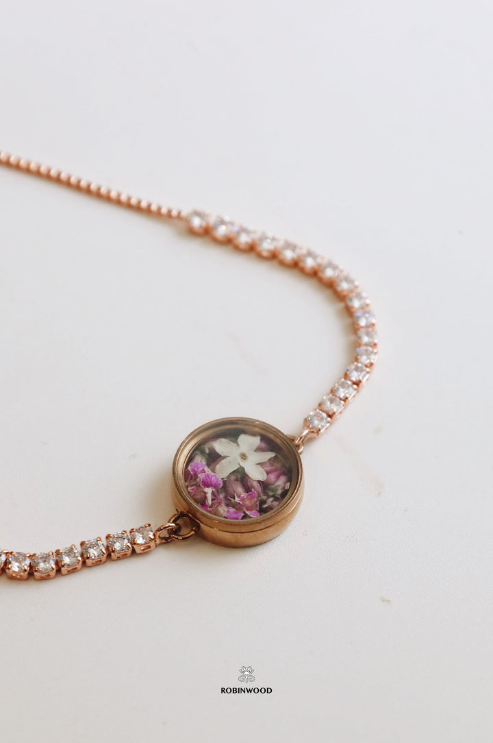 August Flower Collection&