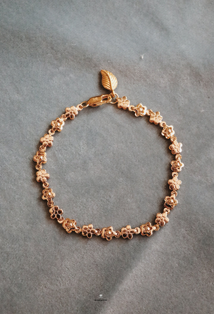 " Limited Collection " Autumn Daisy Gold Bracelet, Robinwood Masterpieces.