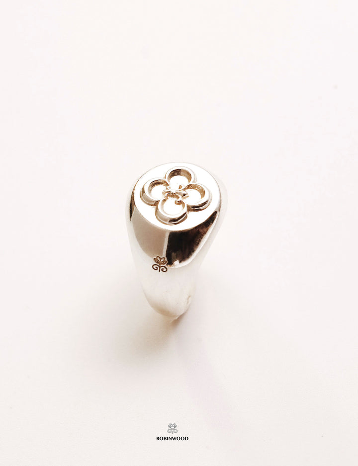 " Heritage of Silver Fleur-De-Lis Signet Ring, Robinwood TM