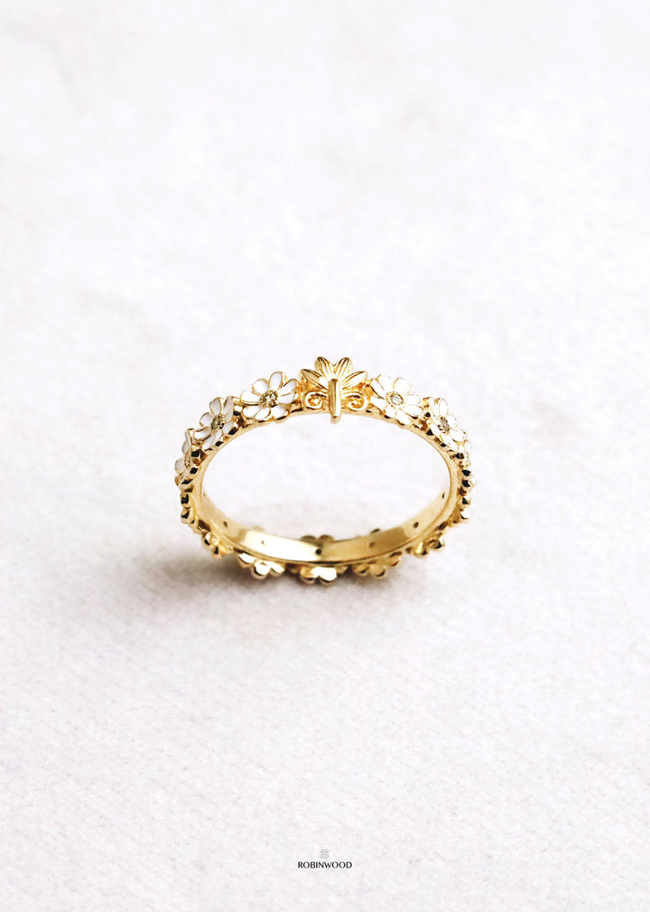 Limited Daisy Collection's  : Lucky Daisy Signature Ring, Robinwood Masterpieces
