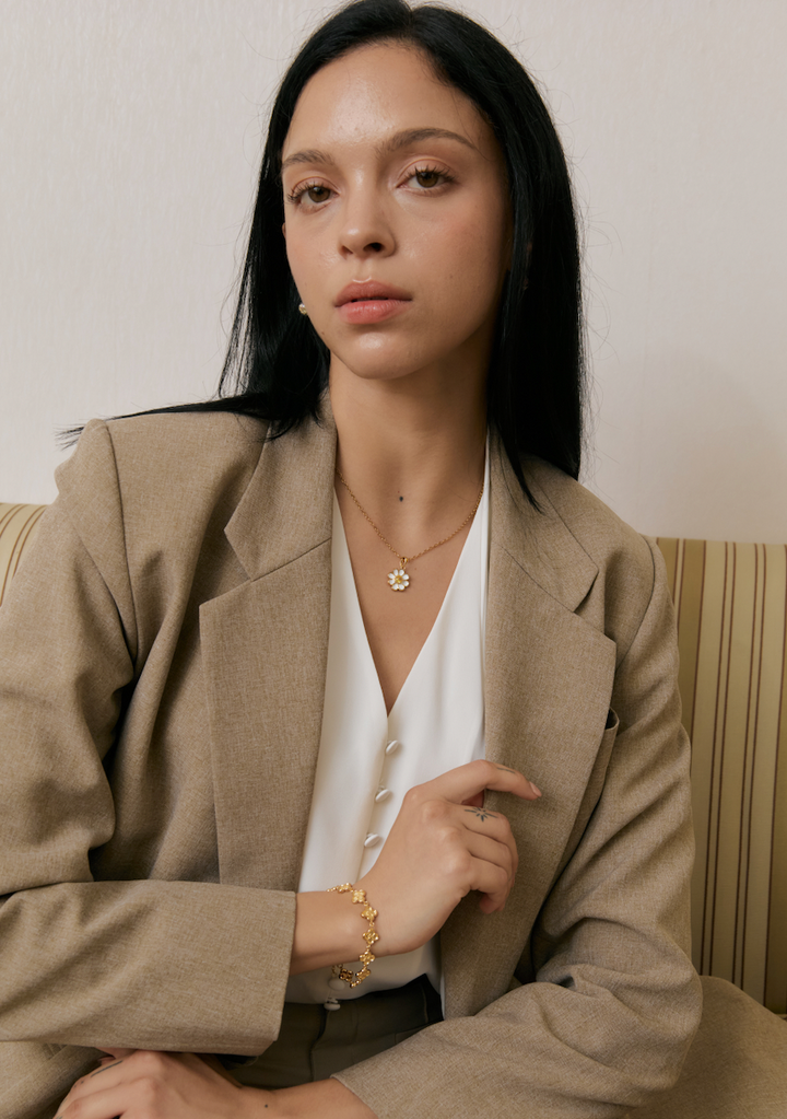 Limited Daisy Collection's : Lucky Daisy Signature Necklace, Robinwood Masterpieces