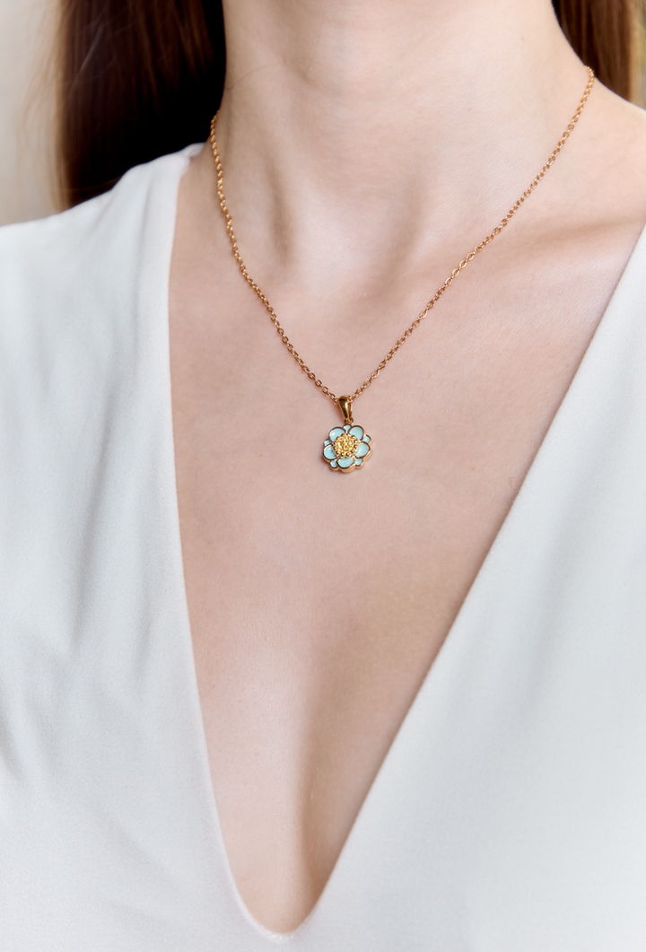 " Limited Collection's "  Memorable Forget Me Not Signature Necklace