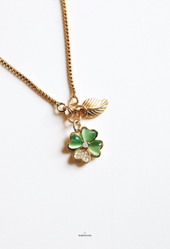 Limited Collection's " Pave Green Agate Clover " Signature Bracelet Adjustable Size