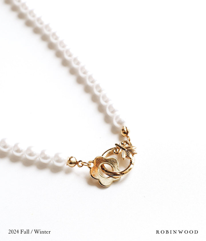 Limited Fall/Winter Collection's " Smile Daisy & King Queen Swarovski Pearl Necklace