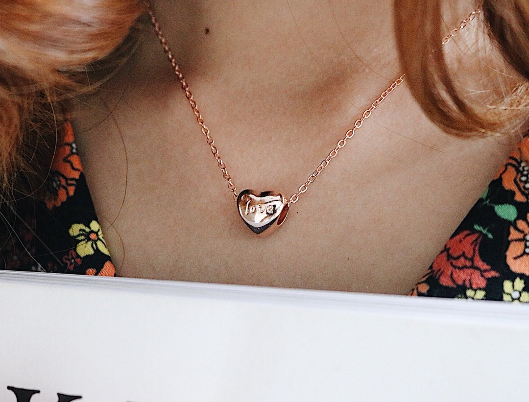 Rosegold design , Classic Heart Beat Rosegold with chain " Love " handcraft necklace