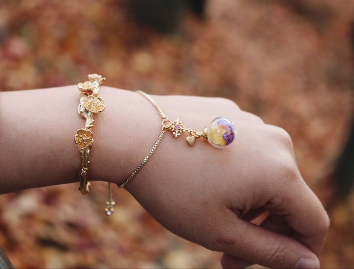 the new 16 K Gold Daisy art design handcraft ( Rare ) adjustable bracelet, Robinwood, ของขวัญที่ออกแบบเองได้, daisy flower