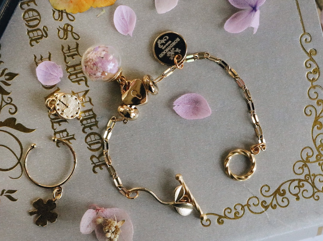 Luxury Craft Gold Edition April : 16K Gold Cuff Heart Key design with " Pink Rosy Flower Design " Or " Custom Flower", Robinwood, Master Piece art blending, Yut sila