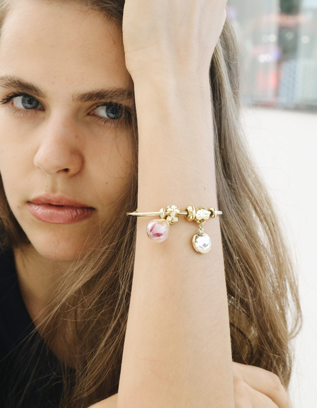 ENGLISH TEA CUP BRACELET " WINTER COLLECTION 2020-2021, ROBINWOOD