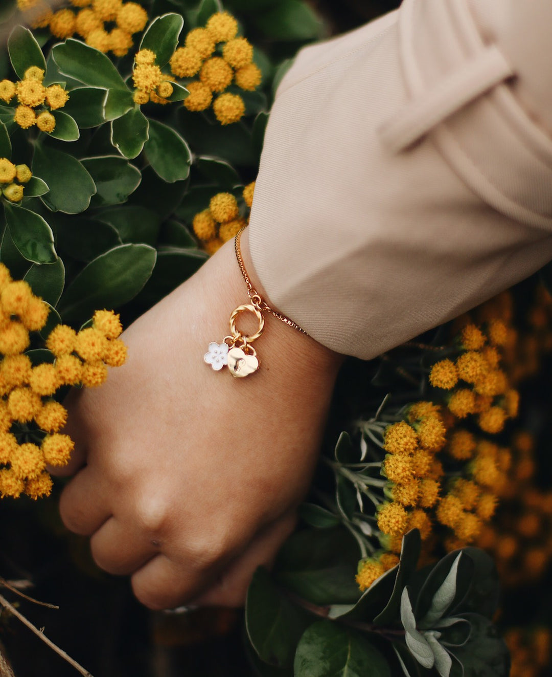 14 K Gold Marvelous Cherry Blossom & Love Heart Gold Snake Chain adjustable Bracelet Design, Robinwood, Masterpieces, Flower Gift, Yut Sila, Kimono Collection's